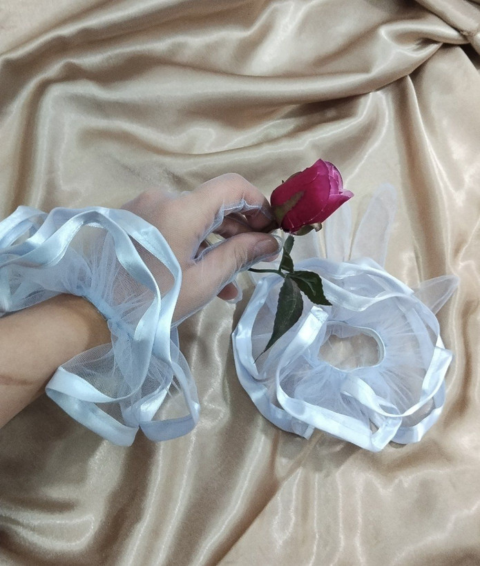 دستکش توری ساده ، مچی پر چین(که طبق سایز دستت خودت تهیه میشه پس توضیحات مههههم)