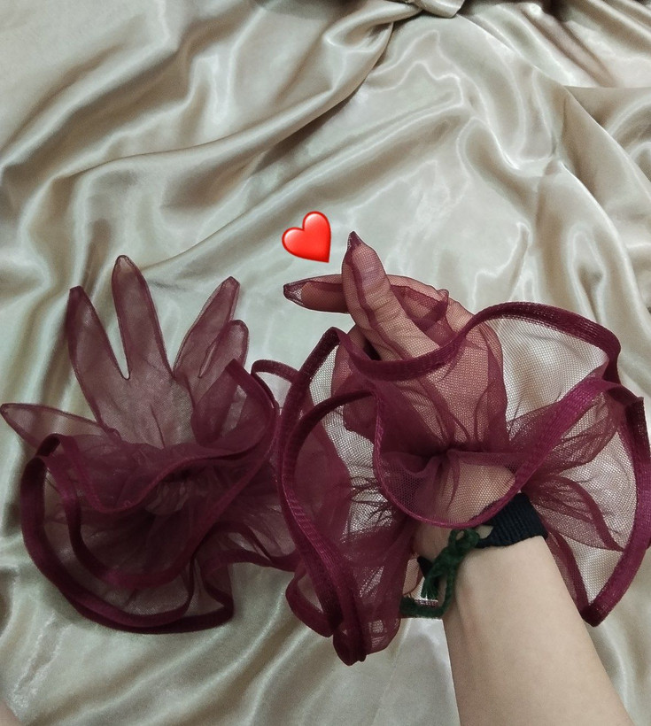 دستکش توری ساده ، مچی پر چین(که طبق سایز دستت خودت تهیه میشه پس توضیحات مههههم)