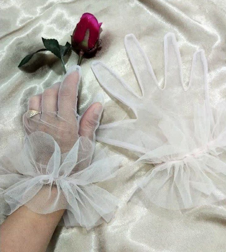 دستکش توری ساده مچی پرچین ( که طبق سایز دستت تهیه میشه ؛ توصیحات مهم)